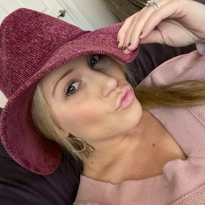 Meet your Posher, Dana